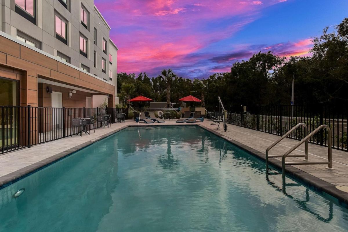 Hampton Inn & Suites Ruskin I-75, Fl Exterior foto